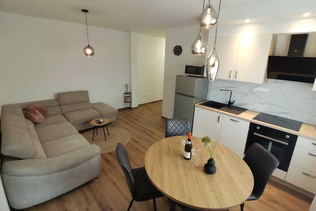 Apartment S Bibinje Buitenkant foto